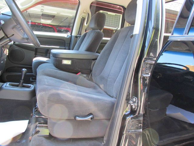 2002 Dodge Ram 1500 323i 4dr Sdn Sedan