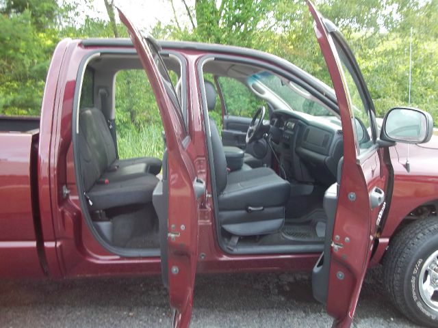 2002 Dodge Ram 1500 EX W/ Leather And DVD