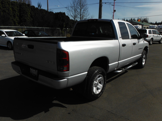 2002 Dodge Ram 1500 Base