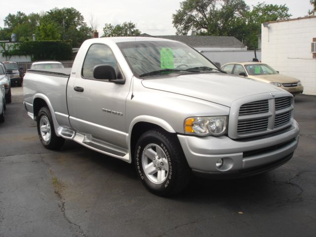 2002 Dodge Ram 1500 Sahara 4X4