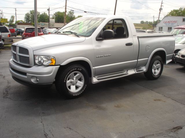 2002 Dodge Ram 1500 Sahara 4X4