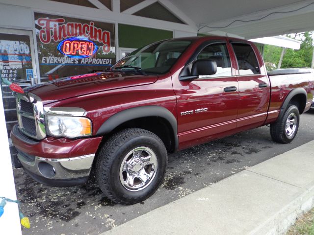 2003 Dodge Ram 1500 4dr 4WD EXT LS 4x4 SUV