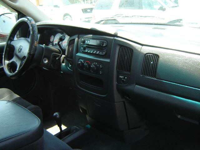 2003 Dodge Ram 1500 Fleetside EXT CAB 4X4