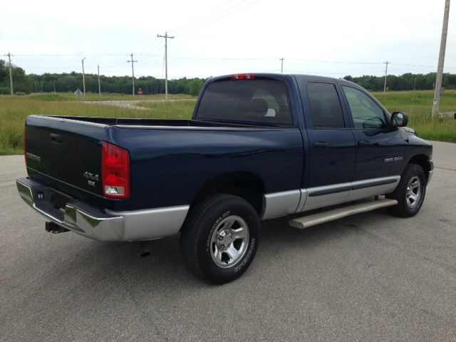 2003 Dodge Ram 1500 4dr 4WD EXT LS 4x4 SUV