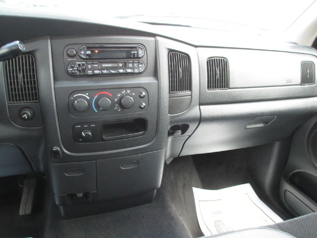 2003 Dodge Ram 1500 3.2tl With Navigation System