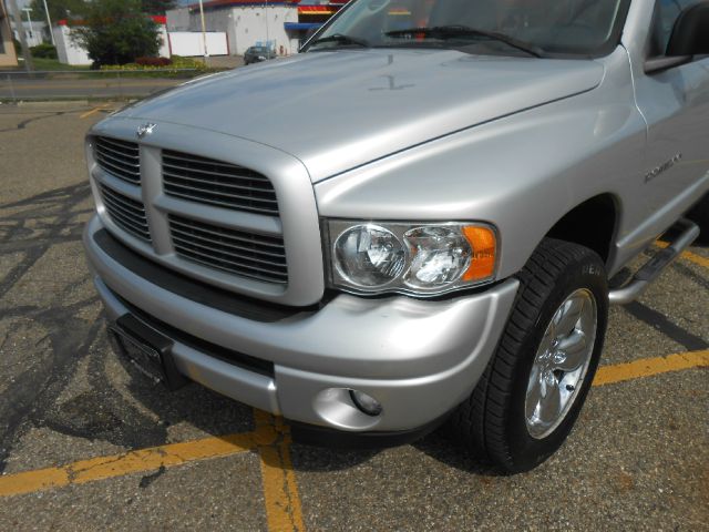 2003 Dodge Ram 1500 Fleetside EXT CAB 4X4