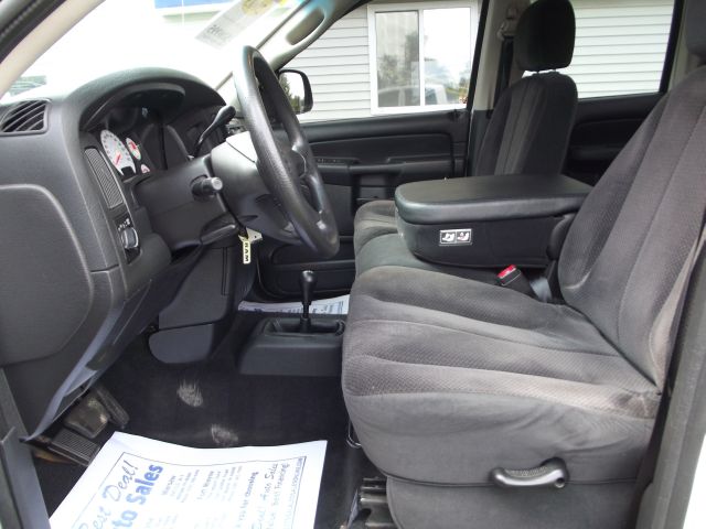 2003 Dodge Ram 1500 Wagon SE