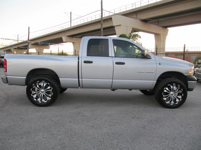 2003 Dodge Ram 1500 4dr 114 WB XLT 4WD