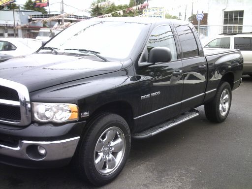 2003 Dodge Ram 1500 4dr 114 WB XLT 4WD