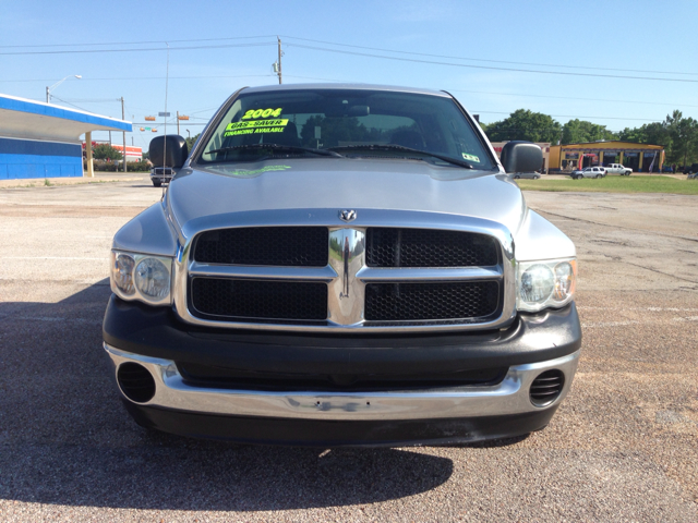 2004 Dodge Ram 1500 4dr LX 4WD Auto