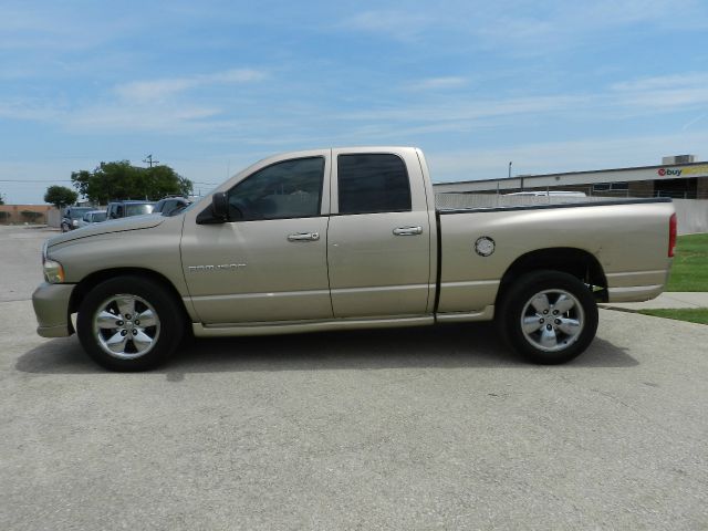 2004 Dodge Ram 1500 4dr LX 4WD Auto