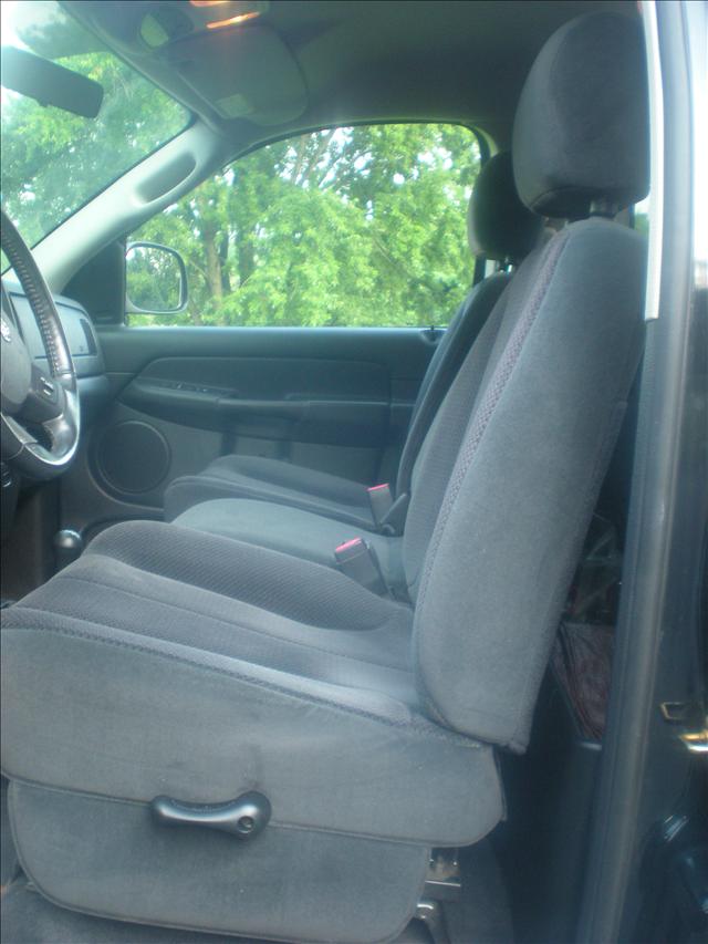 2004 Dodge Ram 1500 S Auto