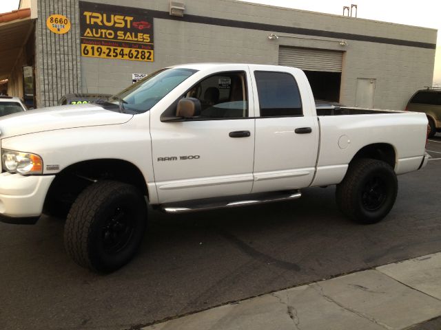 2004 Dodge Ram 1500 LS ES