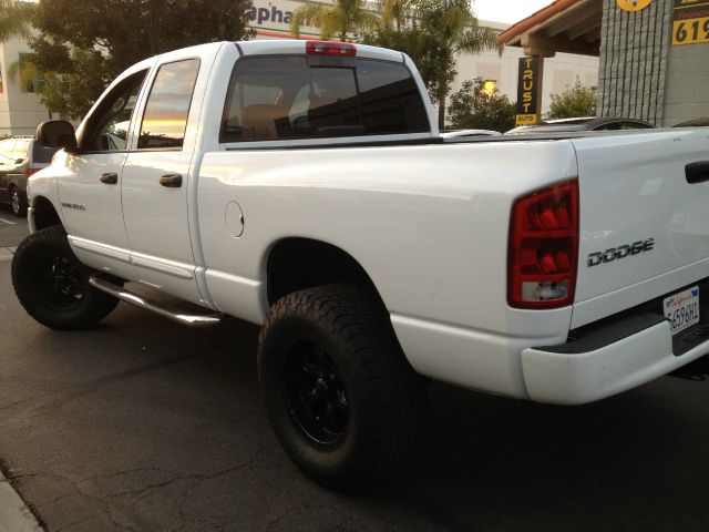 2004 Dodge Ram 1500 LS ES