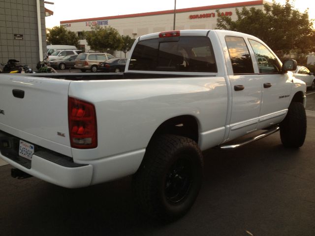 2004 Dodge Ram 1500 LS ES