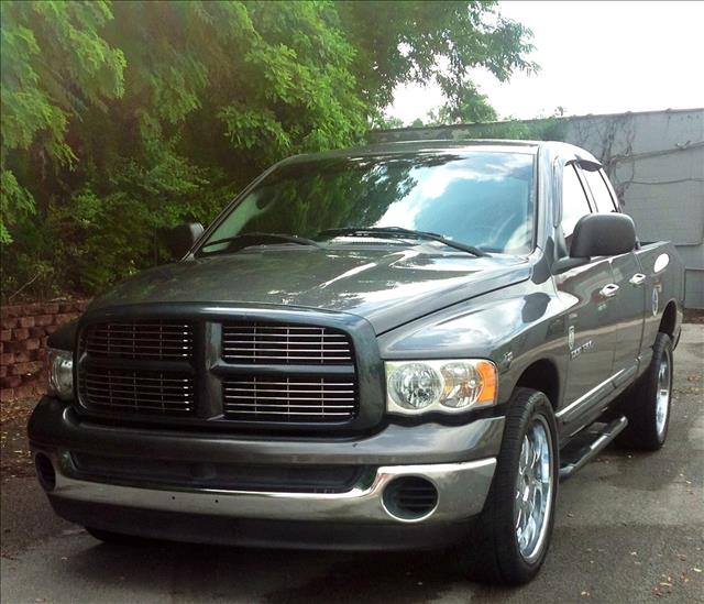 2004 Dodge Ram 1500 LS ES