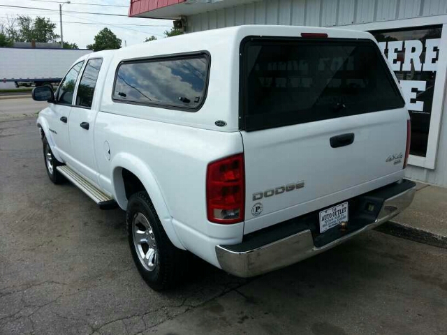 2004 Dodge Ram 1500 SLT