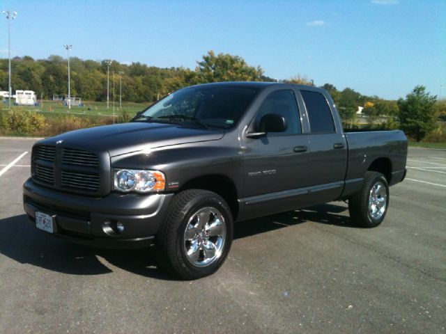 2004 Dodge Ram 1500 Collection Rogue