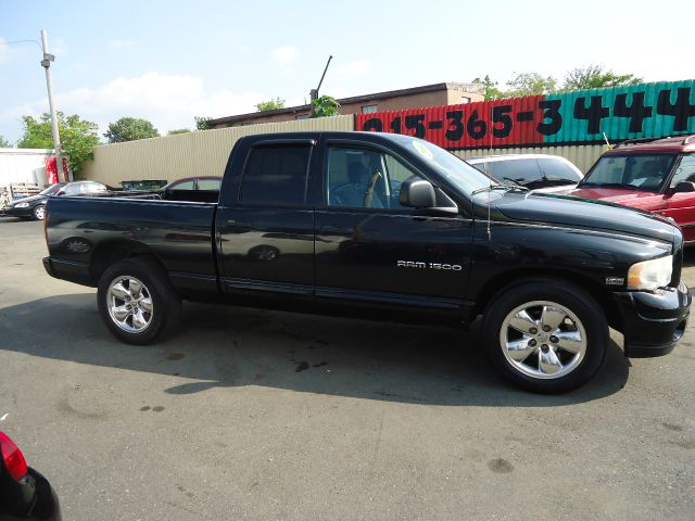 2004 Dodge Ram 1500 Ext WT