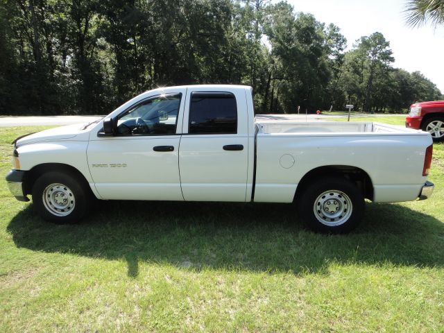 2004 Dodge Ram 1500 4dr LX 4WD Auto