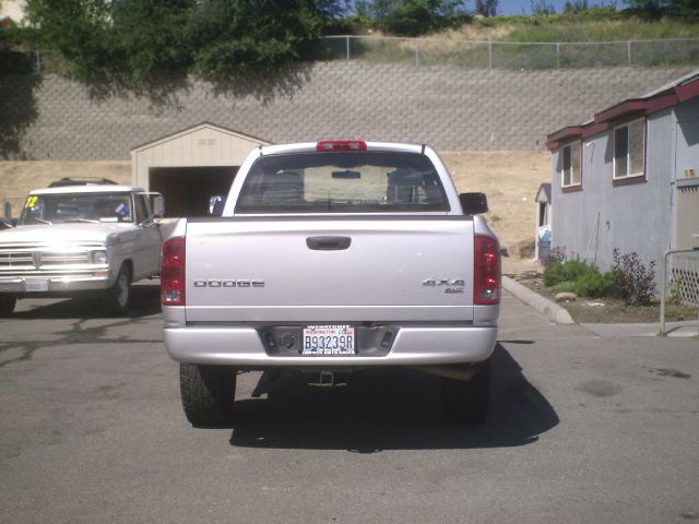 2004 Dodge Ram 1500 4dr LX 4WD Auto