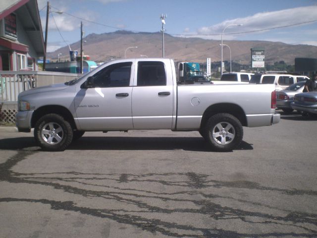 2004 Dodge Ram 1500 4dr LX 4WD Auto