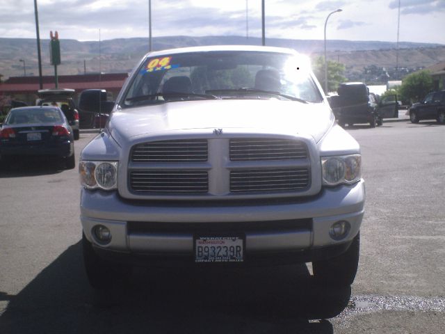 2004 Dodge Ram 1500 4dr LX 4WD Auto