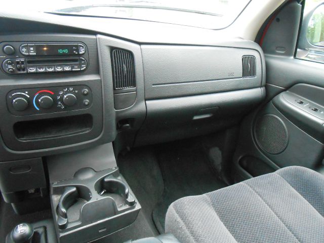 2004 Dodge Ram 1500 Collection Rogue