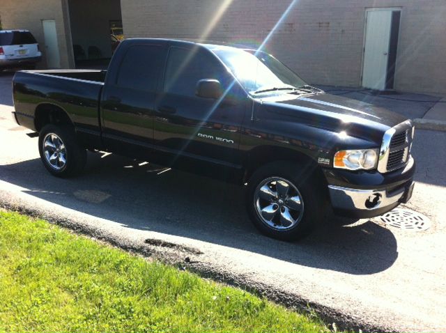 2004 Dodge Ram 1500 Collection Rogue