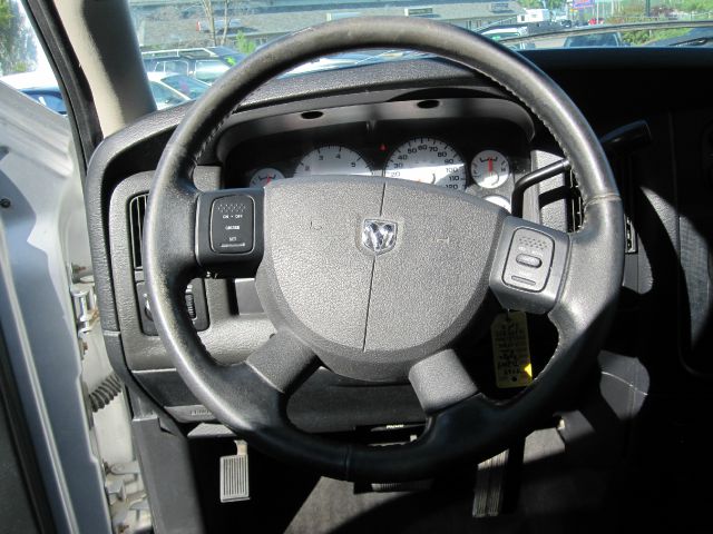 2004 Dodge Ram 1500 Collection Rogue