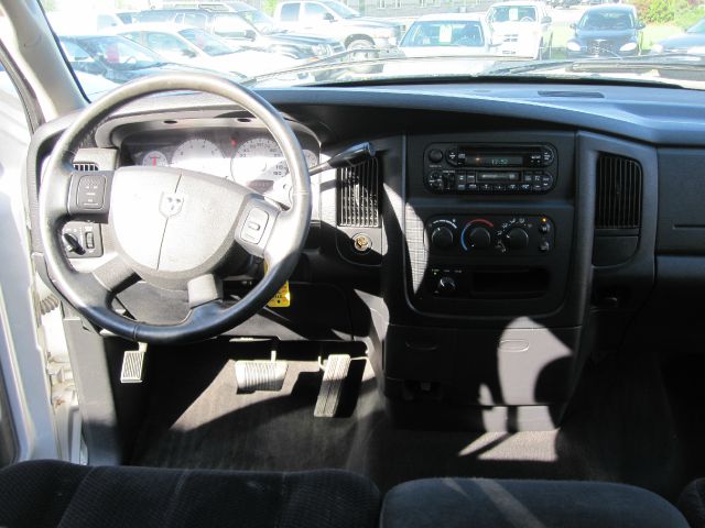 2004 Dodge Ram 1500 Collection Rogue