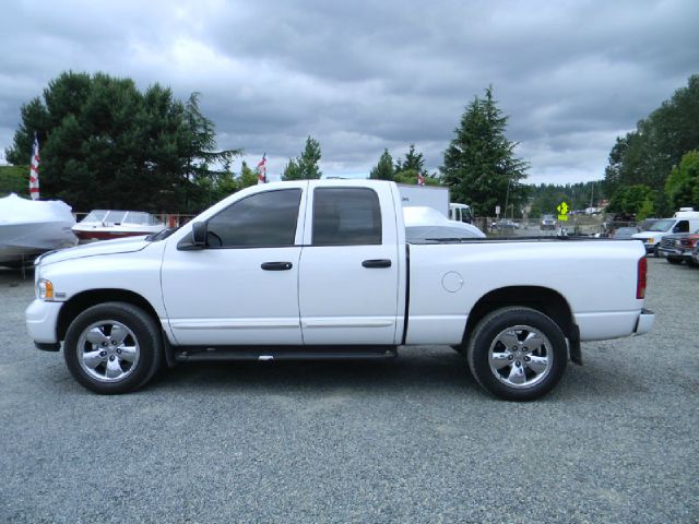 2004 Dodge Ram 1500 4d Wagon AWD