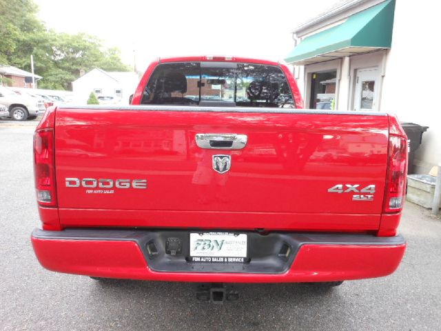 2004 Dodge Ram 1500 Wagon SE