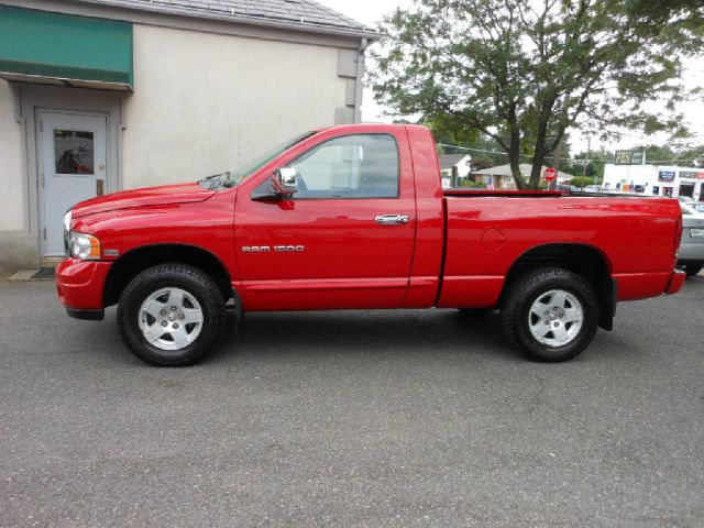 2004 Dodge Ram 1500 Wagon SE