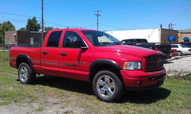 2004 Dodge Ram 1500 4d Wagon AWD