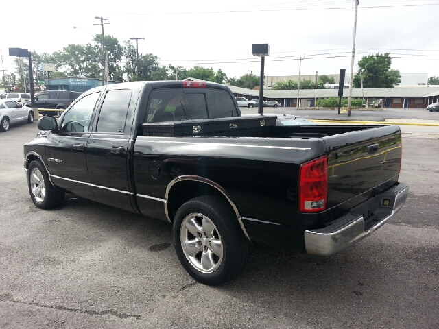 2004 Dodge Ram 1500 4dr LX 4WD Auto