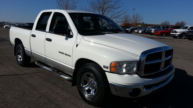 2004 Dodge Ram 1500 SLT