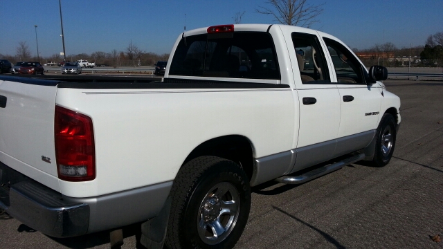 2004 Dodge Ram 1500 SLT