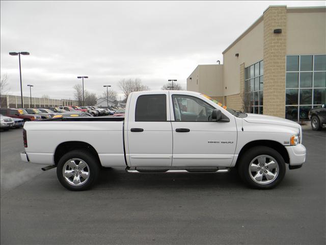 2004 Dodge Ram 1500 SLT