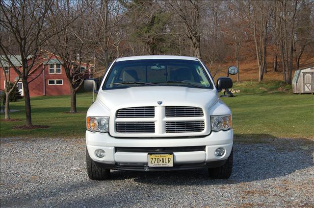 2004 Dodge Ram 1500 SL2