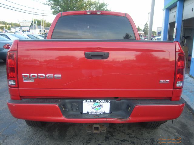 2004 Dodge Ram 1500 4dr LX 4WD Auto