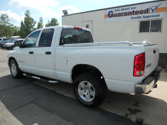 2004 Dodge Ram 1500 LS ES