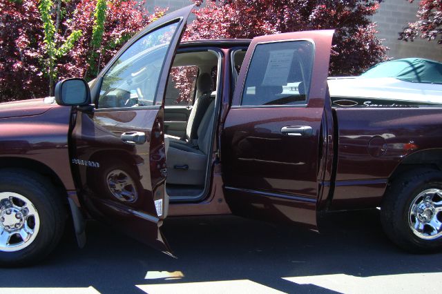 2004 Dodge Ram 1500 LS ES