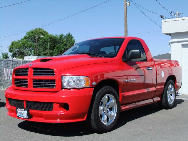 2005 Dodge Ram 1500 Fleetside EXT CAB 4X4