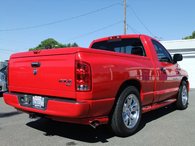 2005 Dodge Ram 1500 Fleetside EXT CAB 4X4