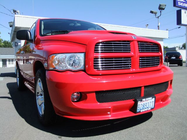 2005 Dodge Ram 1500 Fleetside EXT CAB 4X4