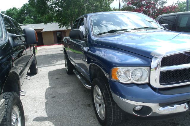 2005 Dodge Ram 1500 4dr 114 WB XLT 4WD