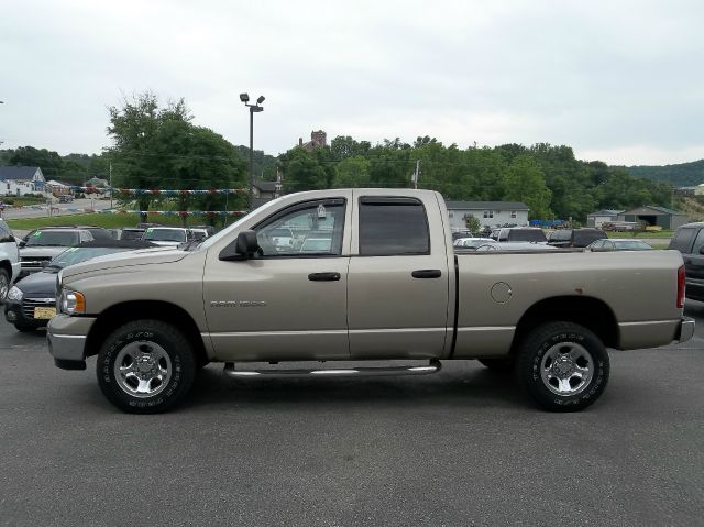 2005 Dodge Ram 1500 4dr 4WD EXT LS 4x4 SUV