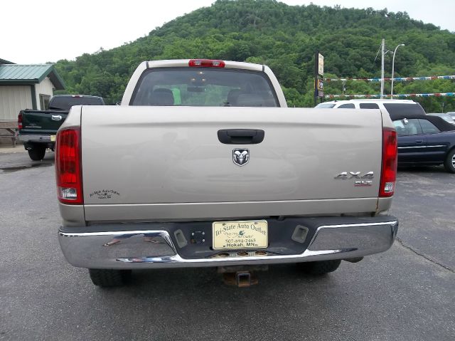 2005 Dodge Ram 1500 4dr 4WD EXT LS 4x4 SUV