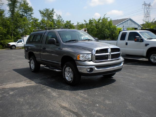 2005 Dodge Ram 1500 Fleetside EXT CAB 4X4